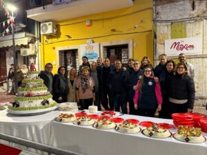 Cassata gruppo Isola delle Femmine e cassata gigante IMG